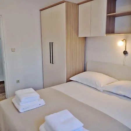 In 38949 * Maslenica